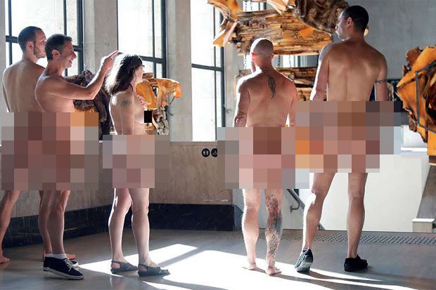 PHÁP: LẦN ĐẦU MỞ CỬA BẢO TÀNG CHO NGƯỜI KHỎA THÂN